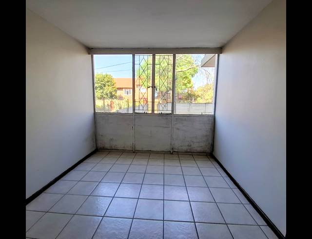 1 BEDROOM APARTMENT FOR SALE IN KENSINGTON B